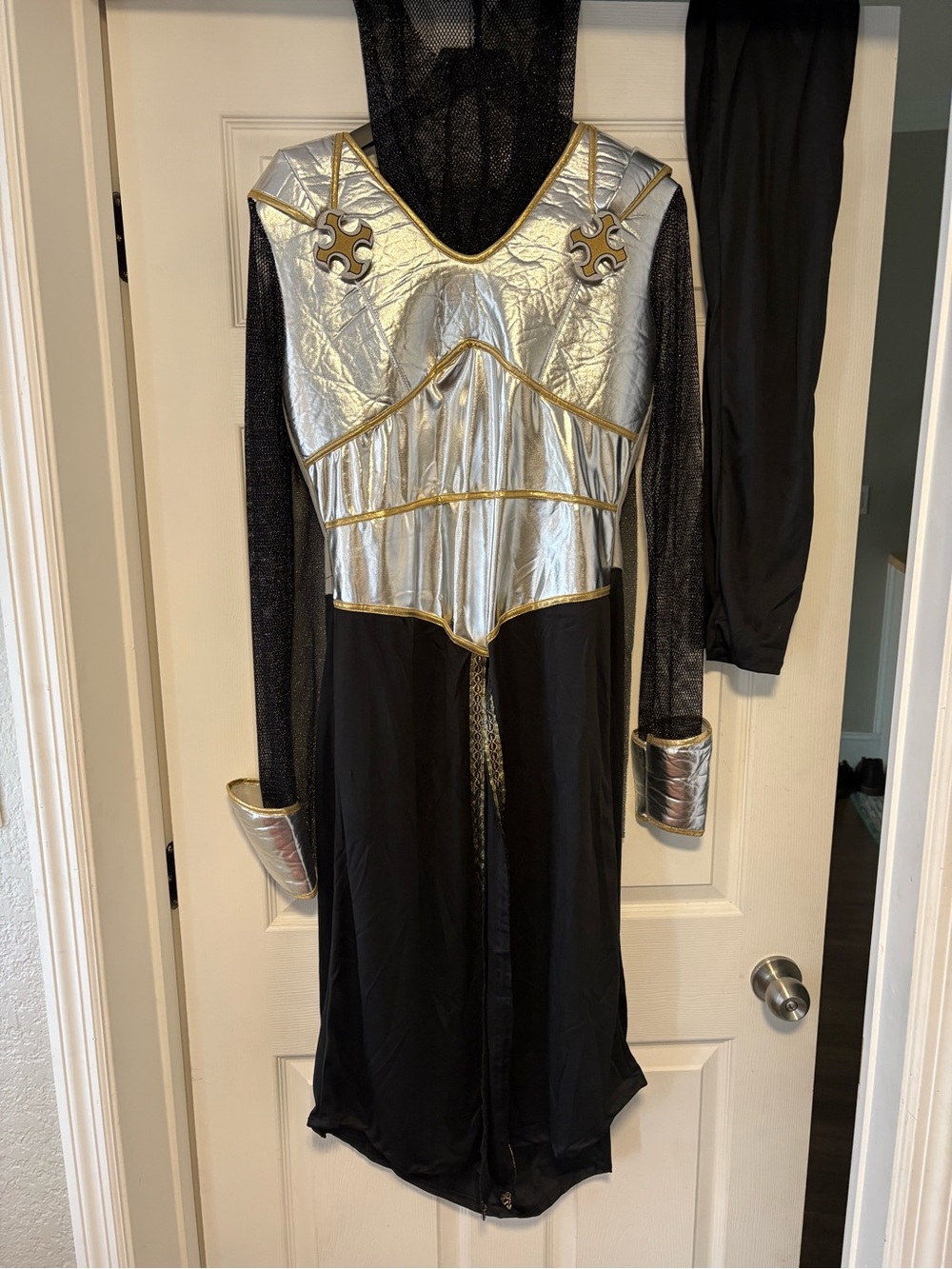 Medieval Joan of Arc Silver & Black Metallic Knight Costume Womens one size med